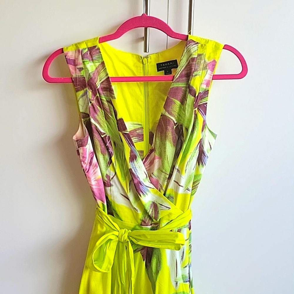 Floral Tahari dress - size 4